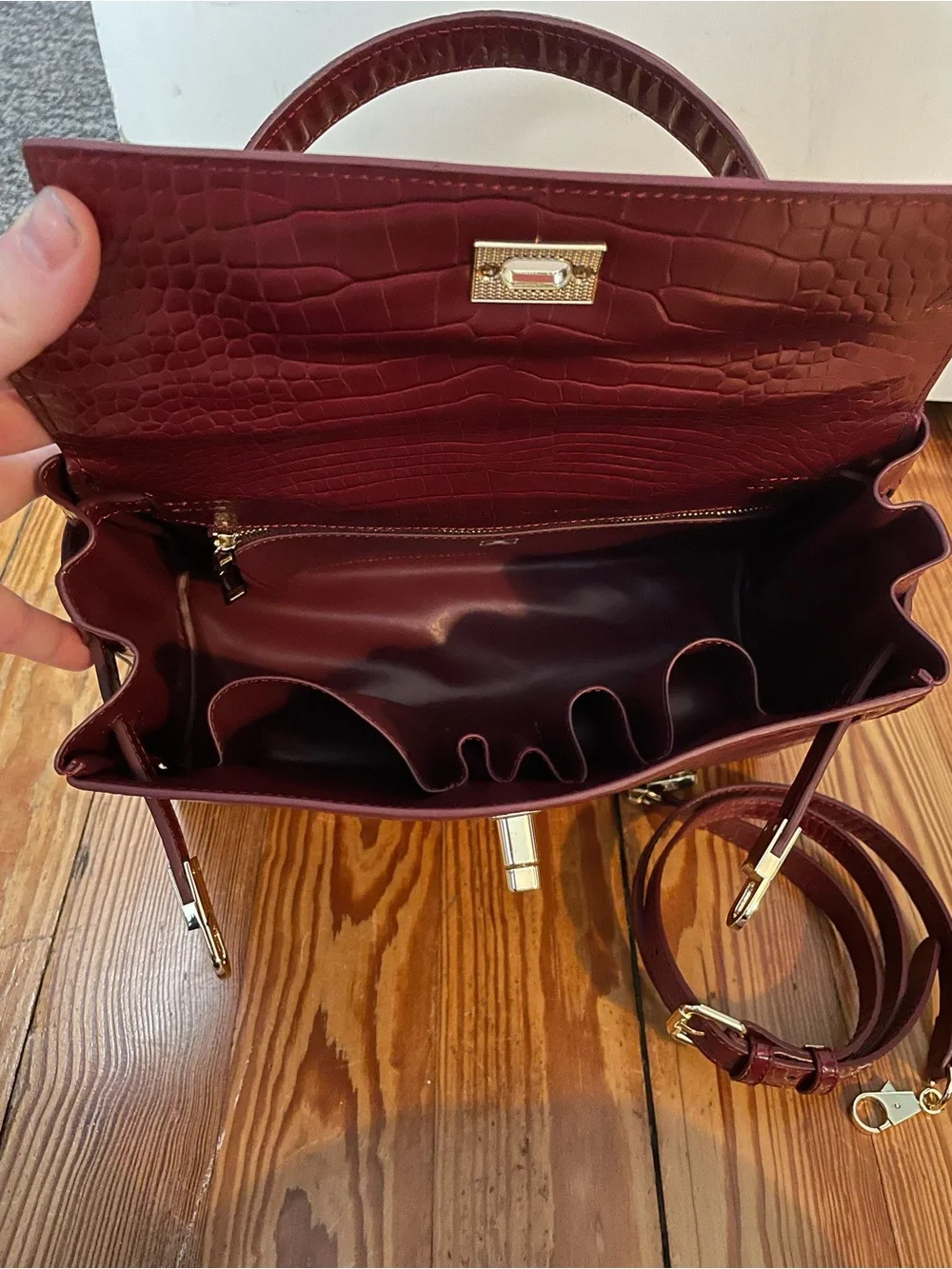 Victoria Hyde London Women's Burgundy Croc-Embossed Top-Handle Bag